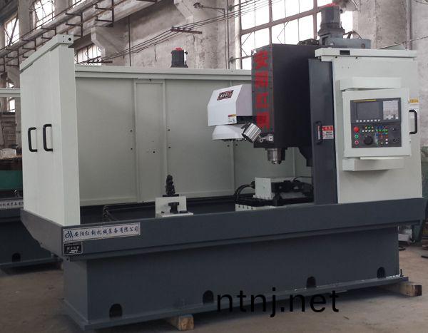 前(qian)軸(zhou)鎖銷(xiao)孔專用(yong)加(jia)工(gong)